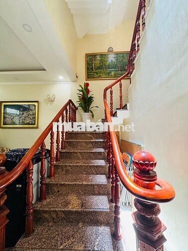 HẺM XE HƠI PHẠM VĂN BẠCH- TÂN BÌNH- SÁT MẶT TIỀN- DT 61M2- 3 TẦNG BTCT