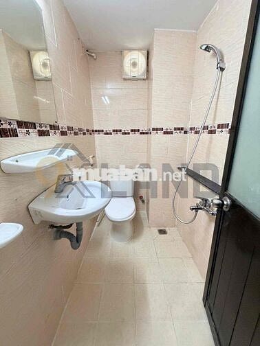 NHÀ ĐẸP MẶT TIỀN 3 TẦNG KD TỐT - GẦN VINCOM THỦ ĐỨC- CHỈ HƠN 6Tỷ