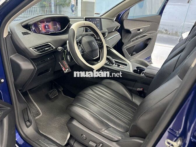 Peugeot 3008 2020 1.6AT có cửa sổ trời