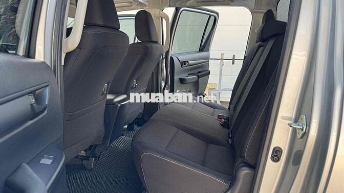 Toyota Hilux 2025 2.4L 4x2 AT - 27000 km