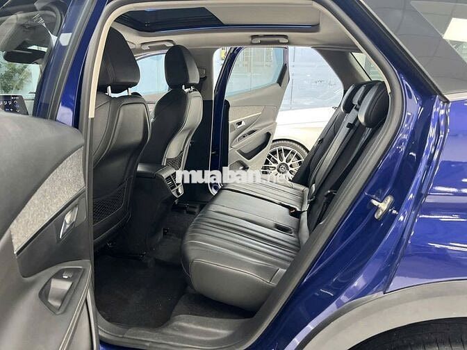 Peugeot 3008 2020 1.6AT có cửa sổ trời