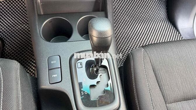 Toyota Hilux 2025 2.4L 4x2 AT - 27000 km