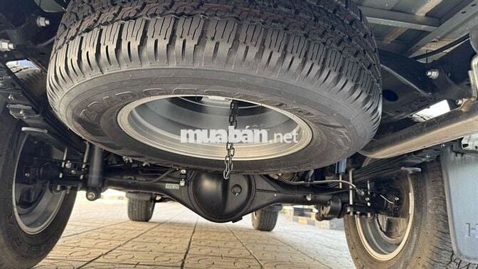 Toyota Hilux 2025 2.4L 4x2 AT - 27000 km