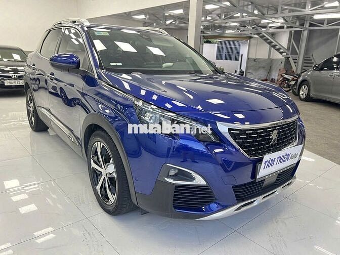 Peugeot 3008 2020 1.6AT có cửa sổ trời