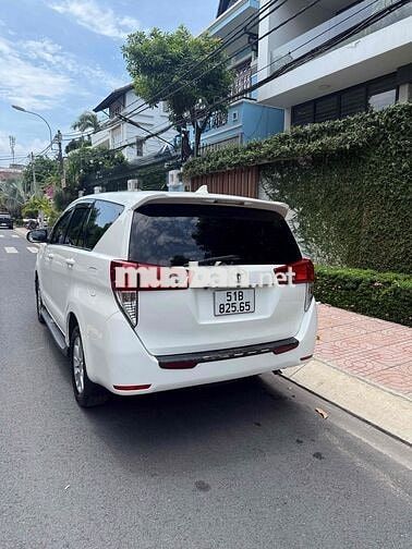 Toyota Innova 2019 Trắng 7 chỗ