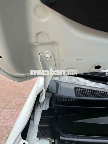 Toyota Innova 2019 Trắng 7 chỗ