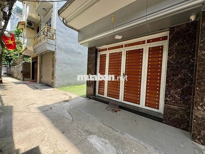 Cho thuê nhà Đàm Quang Trung,4pn, Full nội thất, nhà mới,ngõ ô tô.10tr