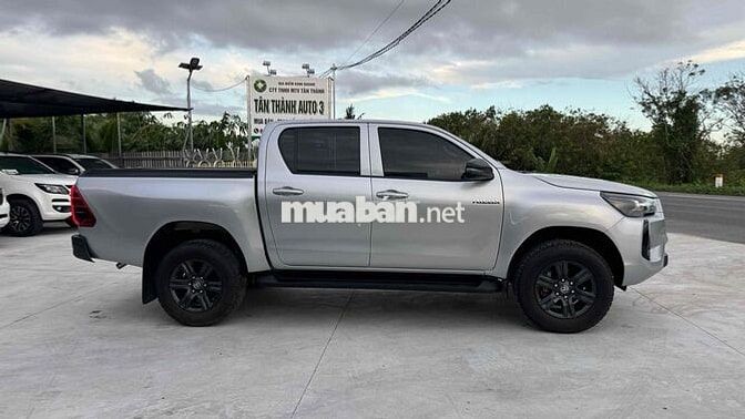 Toyota Hilux 2025 2.4L 4x2 AT - 27000 km