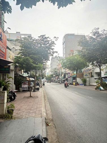 🏢 Bán Nhà MT 130Bis Trần Huy Liệu, P15, Phú Nhuận