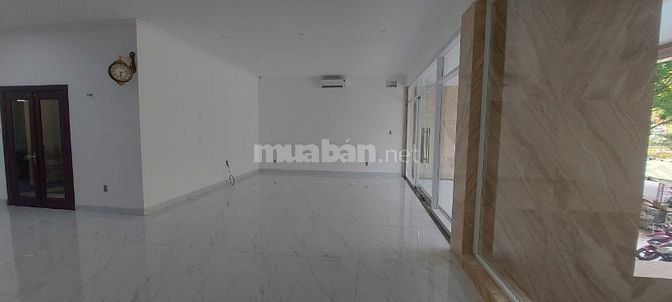 Cho thuê nhà KDC Huy Hoàng ,  đường 40m , thông nhiều hướng  