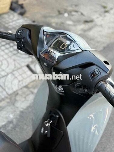 SHVN 125 ABS 2025 odo 5000km bstp 9 chủ