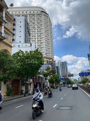 MT 288 Nam Kỳ Khởi Nghĩa, DT 8x25m 7 tầng. Giá 118 tỷ