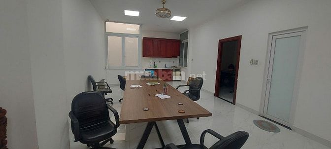Cho thuê nhà KDC Huy Hoàng ,  đường 40m , thông nhiều hướng  