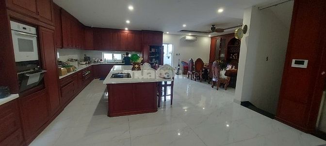 Cho thuê nhà KDC Huy Hoàng ,  đường 40m , thông nhiều hướng  