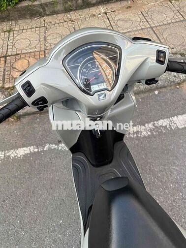 Honda Vision Thể Thao 2025 Xám Đen