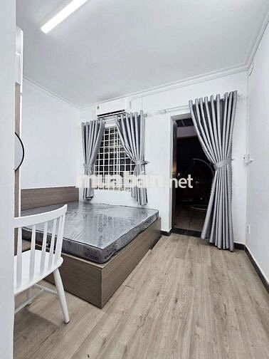 Penthouse Thành Thái- Sân rộng - máy giặt riêng - sát bv 115 - thoáng