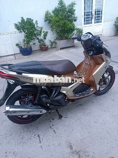 Yamaha Nouvo 4 Nâu, Vàng đồng