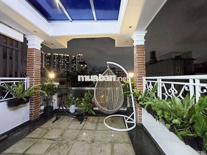 Penthouse Thành Thái- Sân rộng - máy giặt riêng - sát bv 115 - thoáng