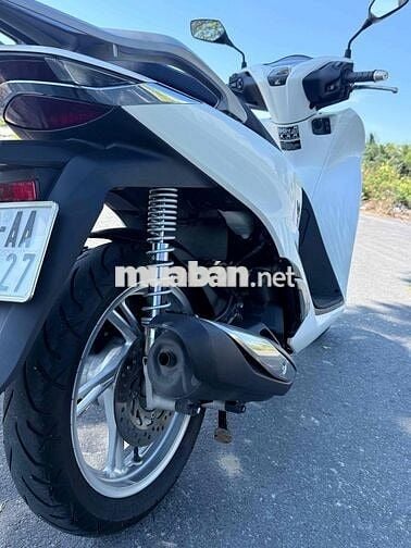 Honda SH 160i 2025 màu Trắng