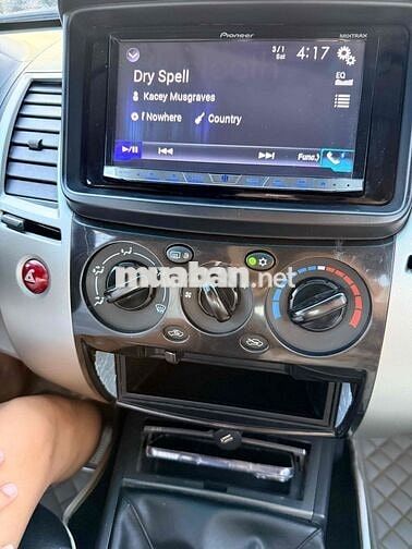 Mitsubishi Pajero Sport 2016 Trắng