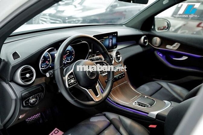 Mercedes GLC200 4Matic 2022 Trắng siêu lướt