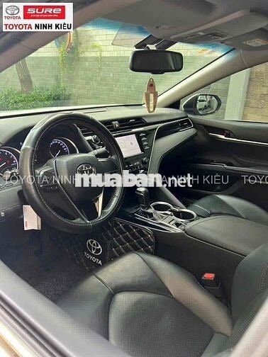 Toyota Camry 2.0G 2020 Trắng 69.000 km