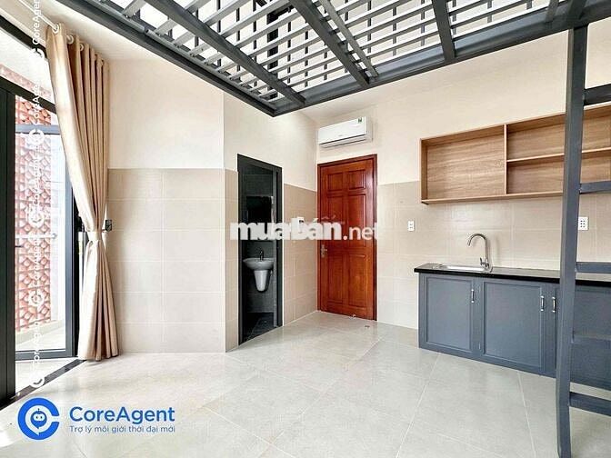 Khai Trương Phòng mới Ban công Luỹ Bán Bích Vườn lài