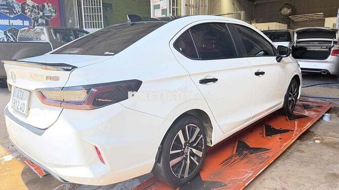Honda City RS Thể thao Trắng