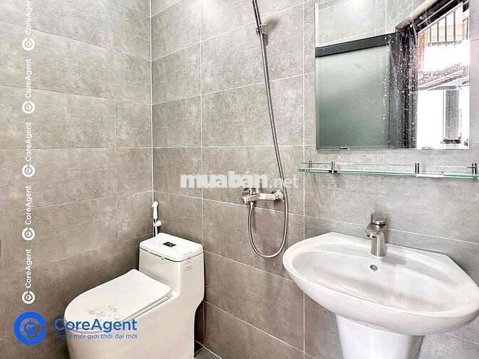 Khai Trương Phòng mới Ban công Luỹ Bán Bích Vườn lài