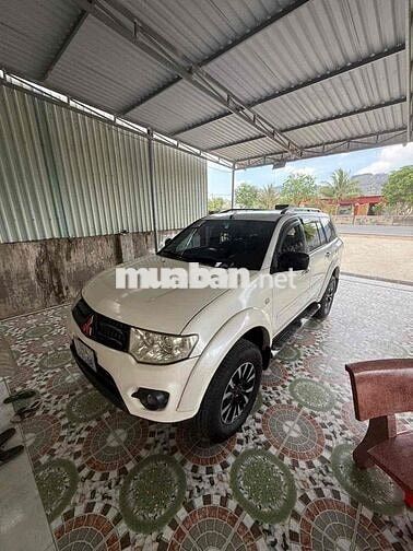 Mitsubishi Pajero Sport 2016 Trắng
