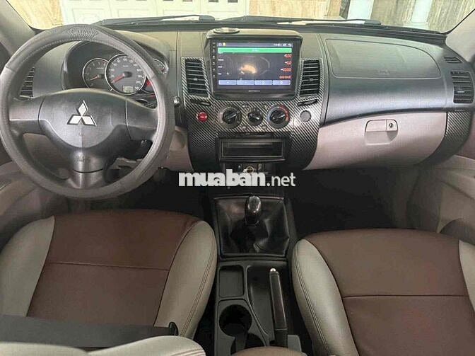 Mitsubishi Pajero Sport 2016 Trắng