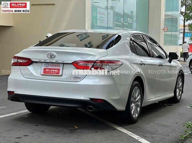 Toyota Camry 2.0G 2020 Trắng 69.000 km