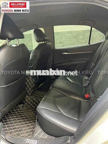 Toyota Camry 2.0G 2020 Trắng 69.000 km