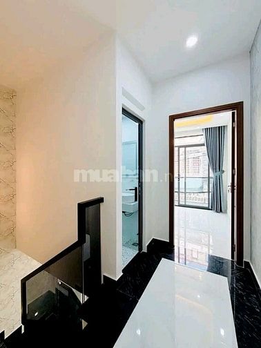 Kẹt vốn bán gấp nhà Bình Thới, Quận 11. Giá 4,6 tỷ, 48m2, hẻm xe hơi