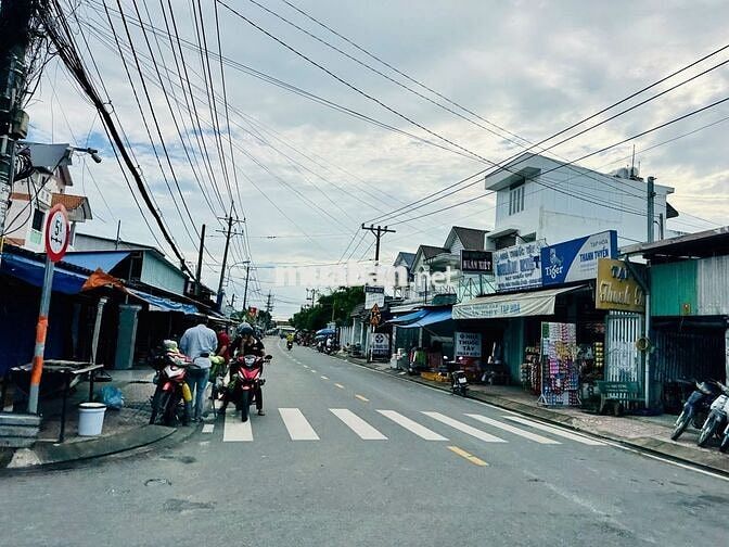 HƠN 320m2 ĐẤT TẠI THỊ TRẤN CỦ CHI-GẦN BV ĐA KHOA-SỔ RIÊNG-GIÁ CÒN GIẢM