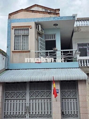 Cần Bán Gầp nhà  mặt tiền ĐHT 11 .DT 5 x20 .1 trệt 1Lầu giá 8tỷ 7 TL