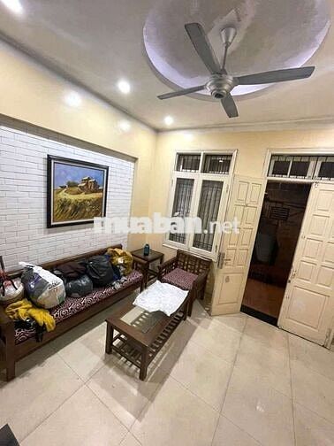Cho Thuê Nhà Ngọc Thụy Long Biên 55m 3 tầng 3 ngủ giá 9 triệu 