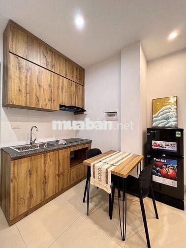 CHO THUÊ CĂN HỘ 1N1K FULL NỘI THẤT BAN CÔNG NGAY NGÕ 290 KIM MÃ 