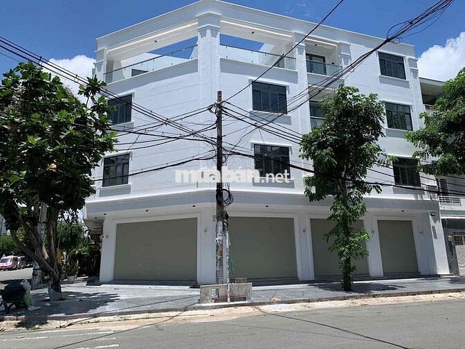 Căn 2 Phòng Sân Thượng Thoáng, Sát Aeon