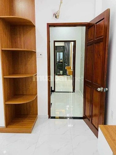 Bán nhà hẻm xe hơi khu Cư Xá Nguyên Hồng, P. 11, Bình Thạnh, đường 7m