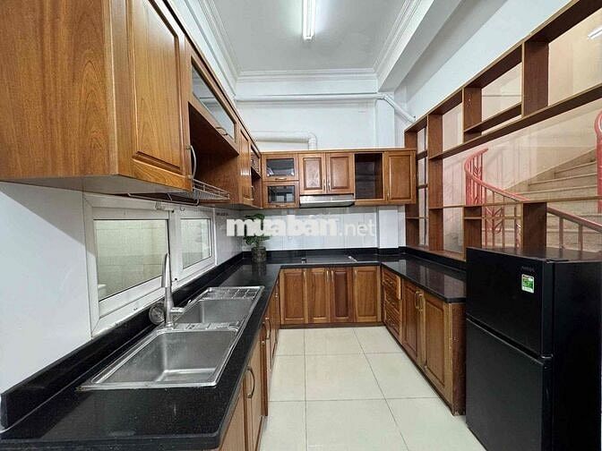 CHDV 2PN full nội thất NGAY CHỢ BÀ CHIỂU