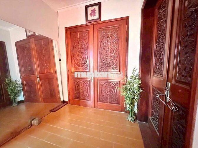 CHO THUÊ BIỆT THỰ 4 TẦNG CÓ HẦM GIÁ 70tr/th