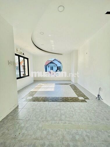 Cho thuê nhà mặt tiền 168C Nguyễn Hoa Lan, Cầu Kiệu, TP.HCM
