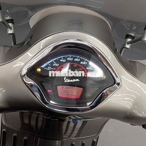 Piaggio Vespa GTS 300 2018 Xám
