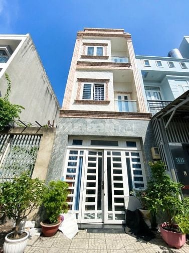 Nhà 3 tầng hẻm ô tô đường Trường Chinh, Quận 12, 4x13m, 5 tỷ 400