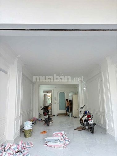 HẠ 2 TỶ BÁN NHANH NHÀ 8 TẦNG THANG MÁY MT TRẦN HUY LIỆU - Q PHÚ NHUẬN