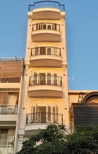 HẠ 2 TỶ BÁN NHANH NHÀ 8 TẦNG THANG MÁY MT TRẦN HUY LIỆU - Q PHÚ NHUẬN