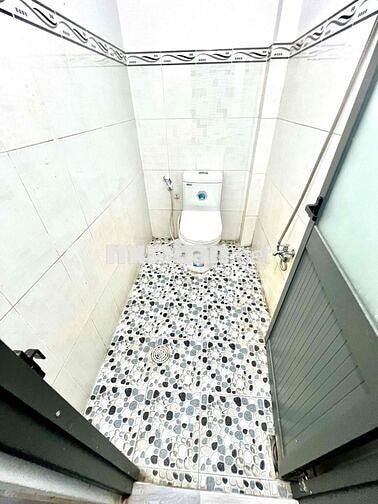 Cần cho thuê nhà đường 8m 3.2x19m đúc lửng 2pn 2wc 9tr