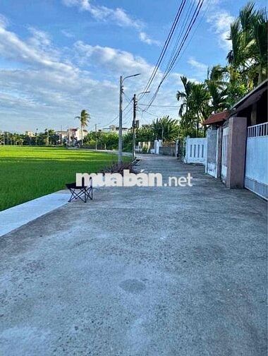 900m đất biêt thự. view canha đông.  tiện ích đầy đủ. cách tp 10km