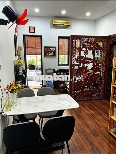 HIẾM CĂN HỘ 3PN BAN CÔNG CC 120E ĐINH TIÊN HOÀNG GIÁ HẠT DẺ. FIX 2 Tr